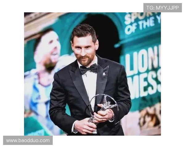 足球明星颁奖盛典背后的故事与那些默默奉献的评委们