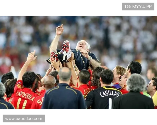 南京羽毛球队在欧锦赛中的拼搏历程与荣耀时刻分享